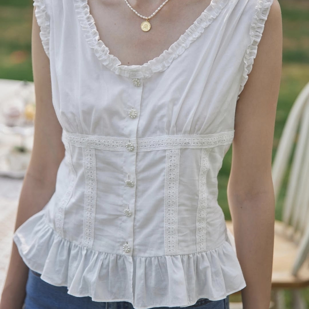 Simple Retro Elegant White Ruffled Women's Top